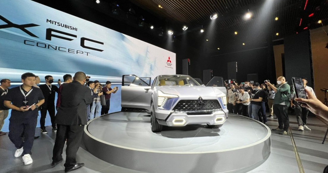 Chiêm ngưỡng Mitsubishi XFC Concept ‘bằng xương, bằng thịt’